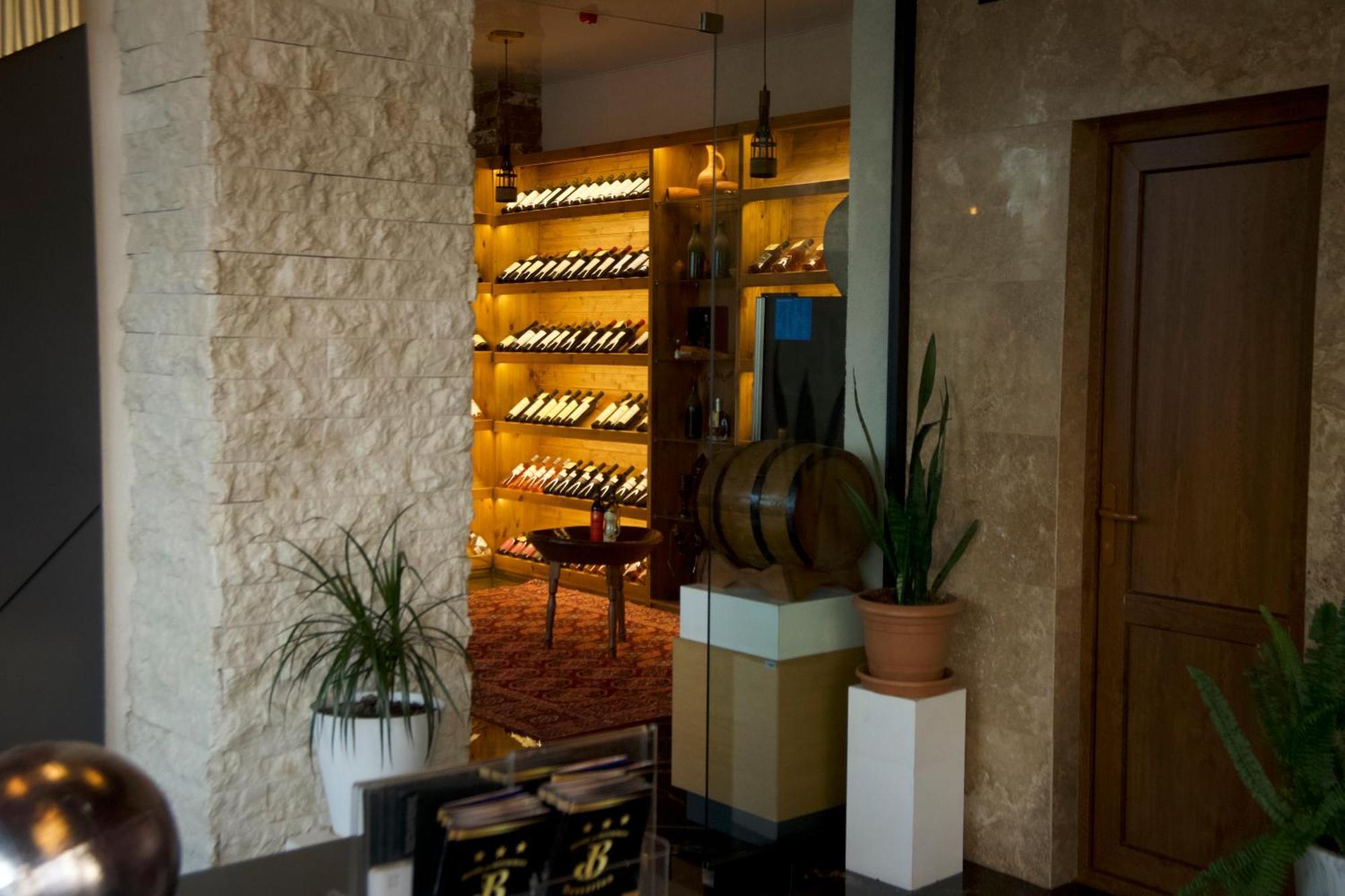 Bessarion Boutique Hotel Kutaisi Exterior photo